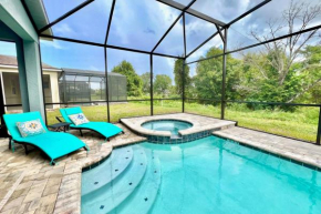 Stunning Rare Lake Front 7BR Holiday Home - Sleeps 14 - Pool, Hot Tub, & Games!